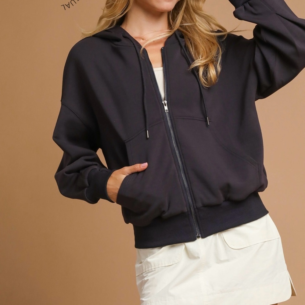 UMGEE #62 - NWT Women's Charcoal Zip-Up Hooded Jacket (bin S5)